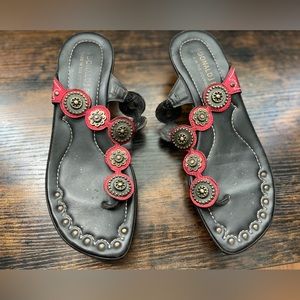 Sandal heel with metallic decorated straps